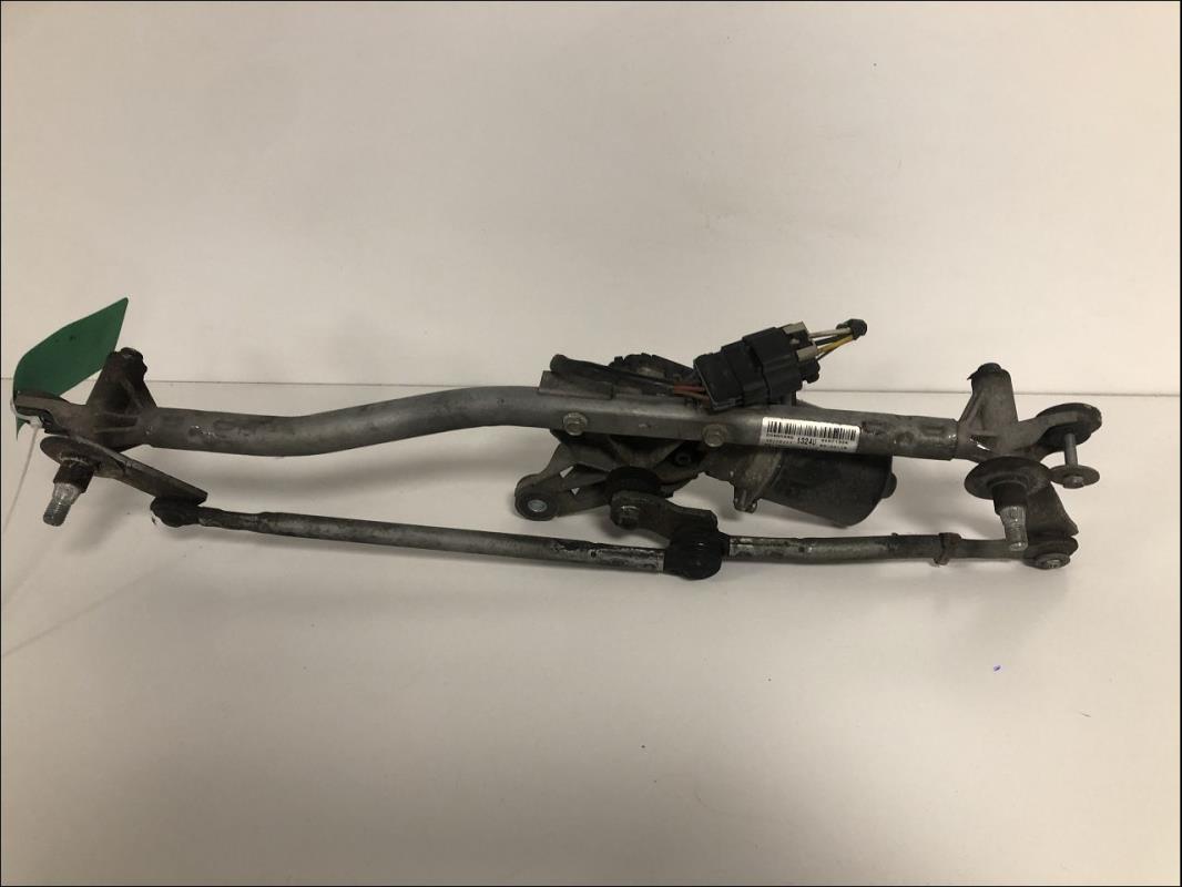 Moteur essuie glace avant