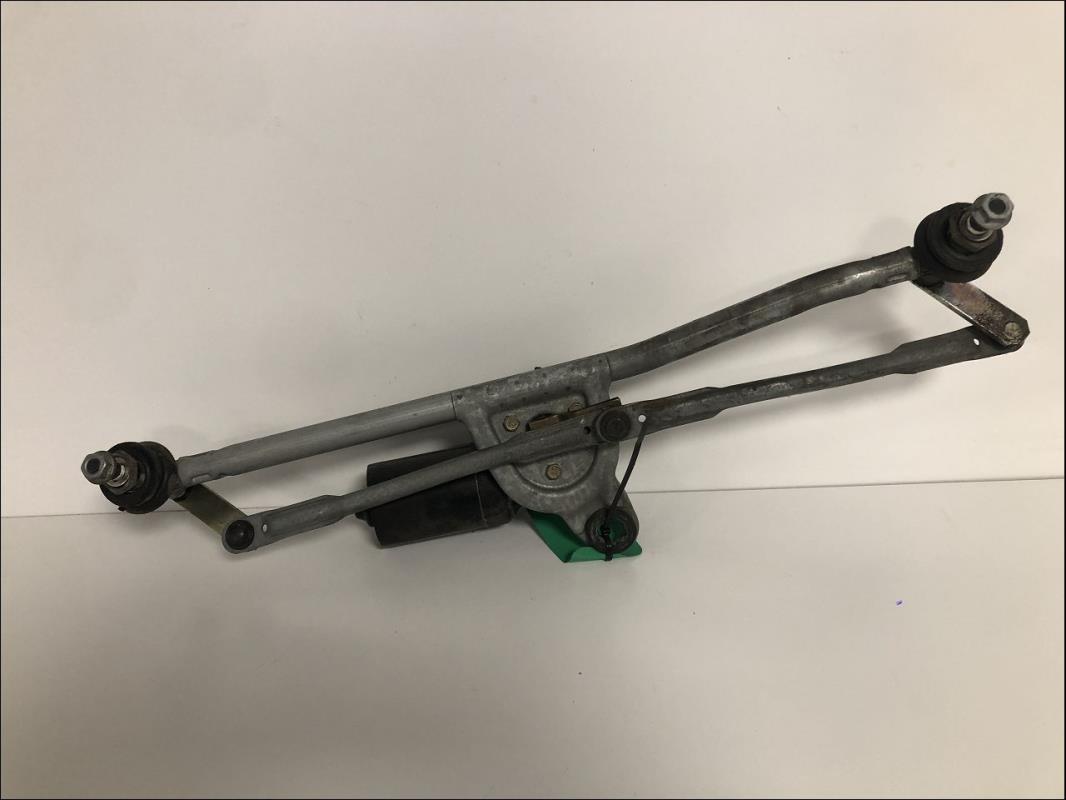 Moteur essuie glace avant