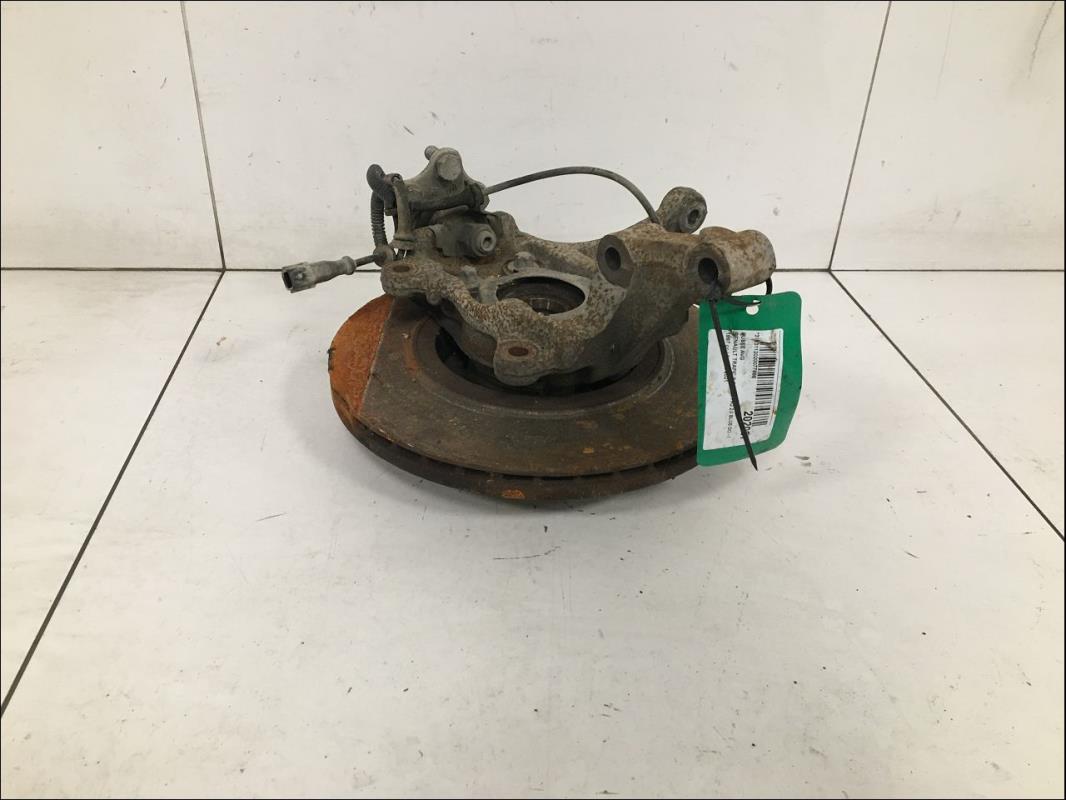 Fusee avant gauche