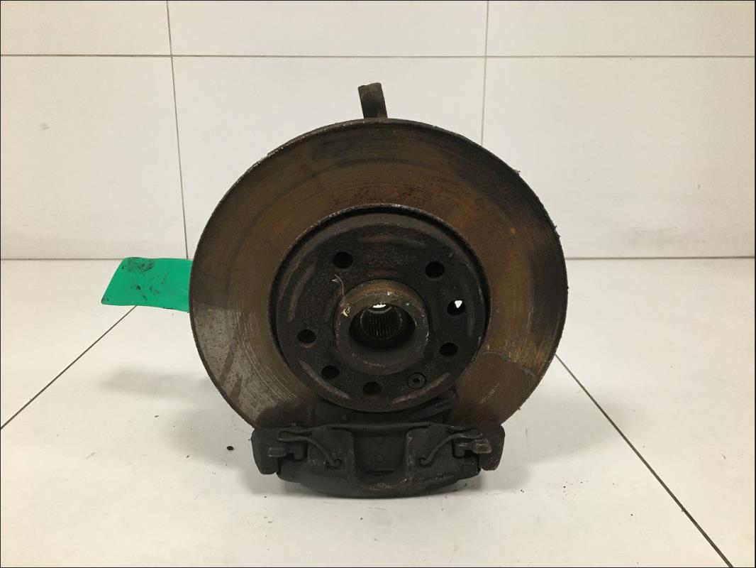Fusee avant gauche