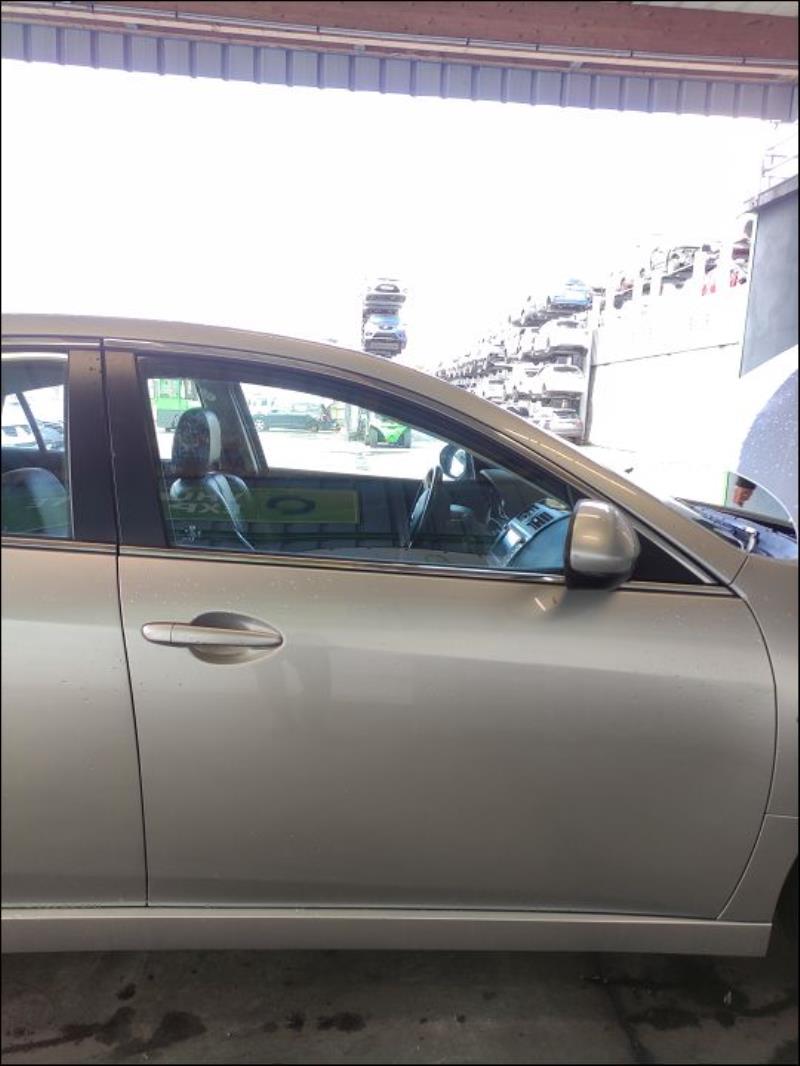 Porte avant droit