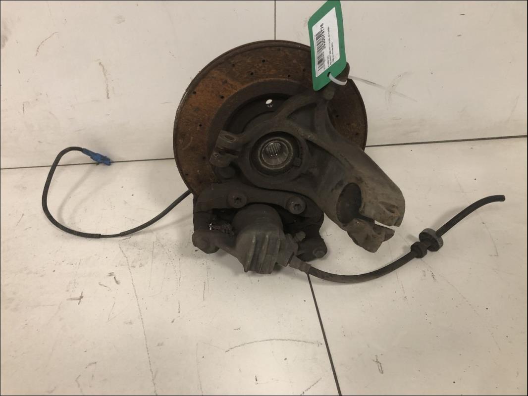 Fusee avant gauche