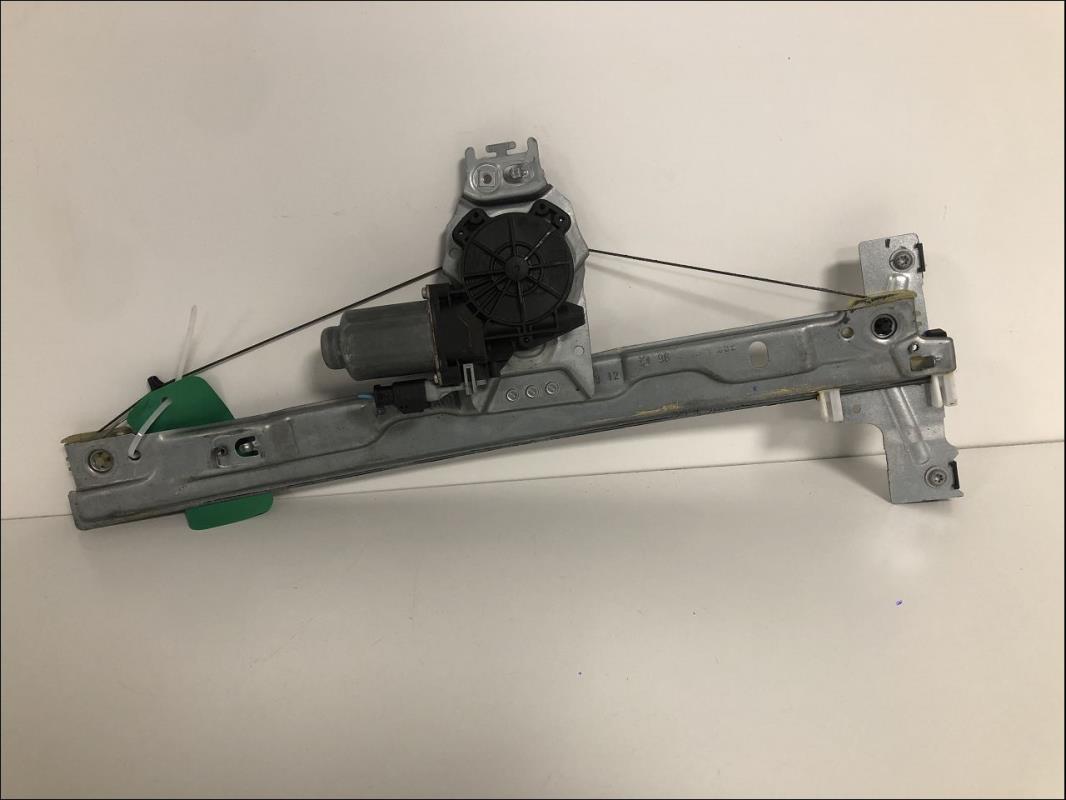 Leve vitre electrique avant droit