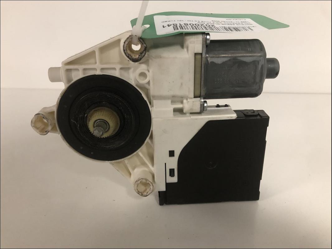 Moteur leve vitre avant gauche