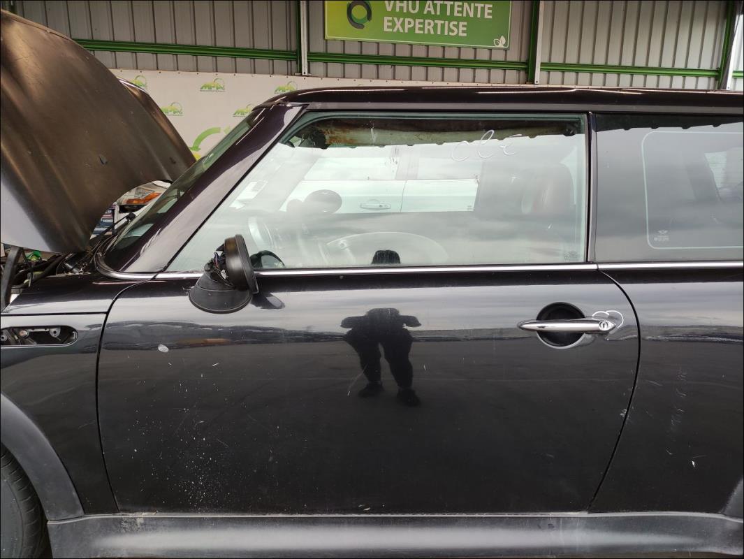 Porte avant gauche