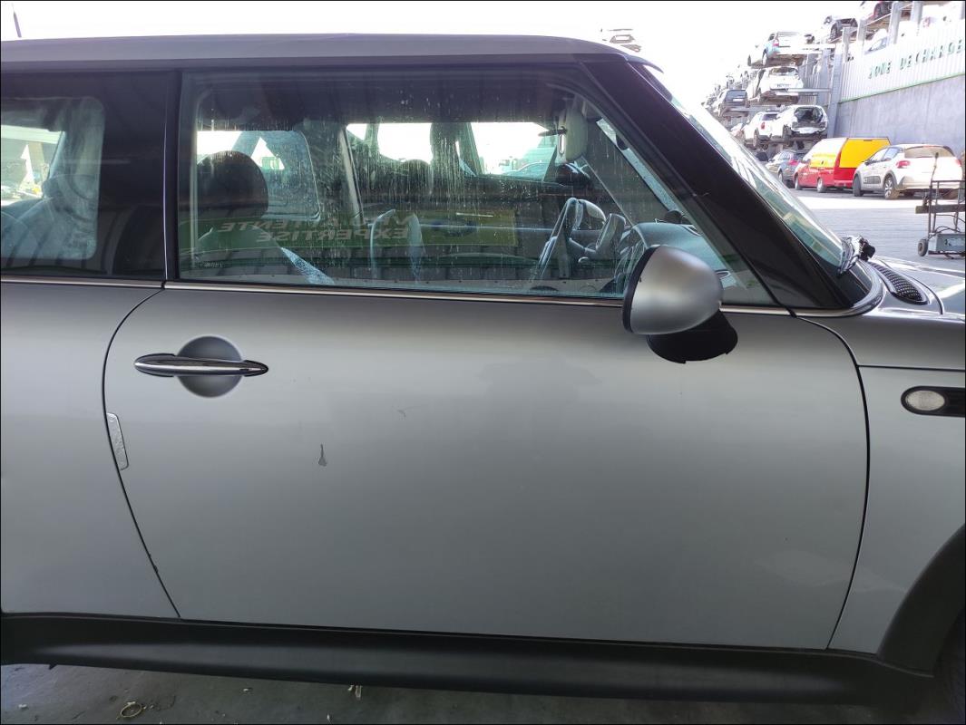 Porte avant droit