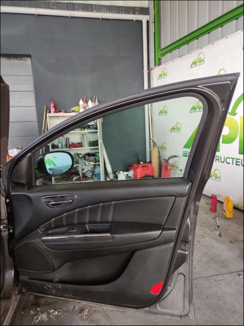 Leve vitre electrique avant droit