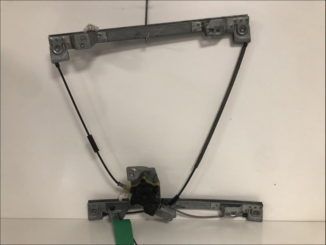 Leve vitre electrique avant droit