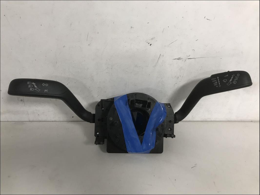 Com (Bloc Contacteur Tournant+Commodo Essuie Glace+Commodo Phare)
