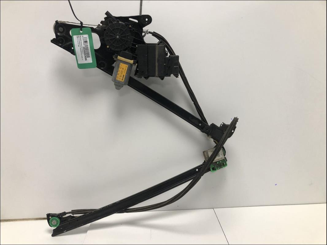 Leve vitre electrique avant droit