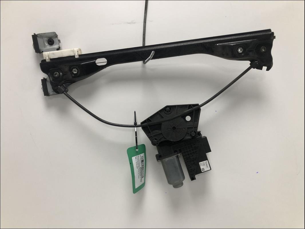 Leve vitre electrique avant droit