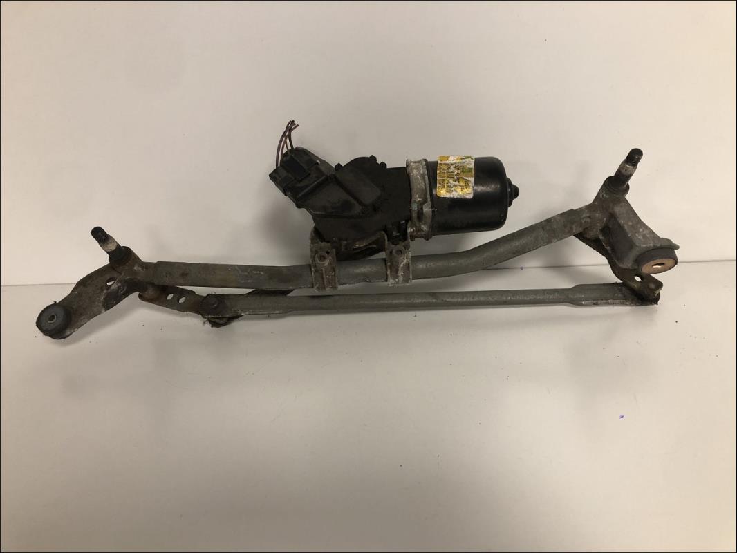 Moteur essuie glace avant