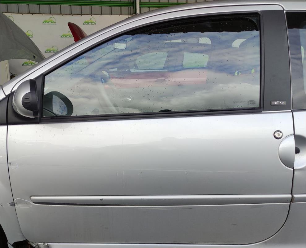 Porte avant gauche
