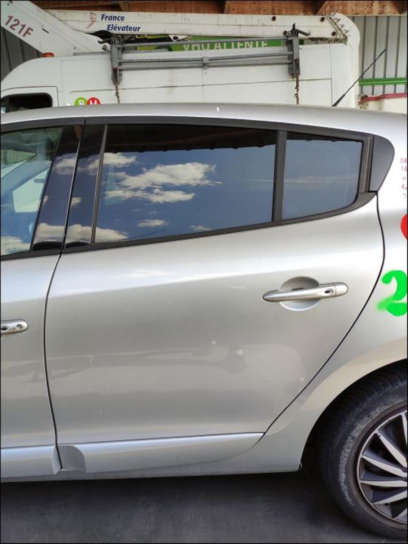 Porte arriere gauche