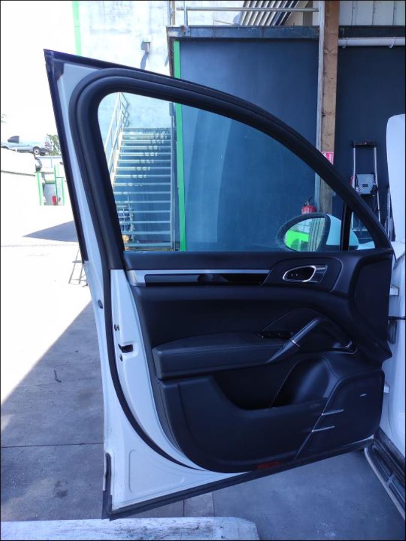 Leve vitre electrique avant gauche