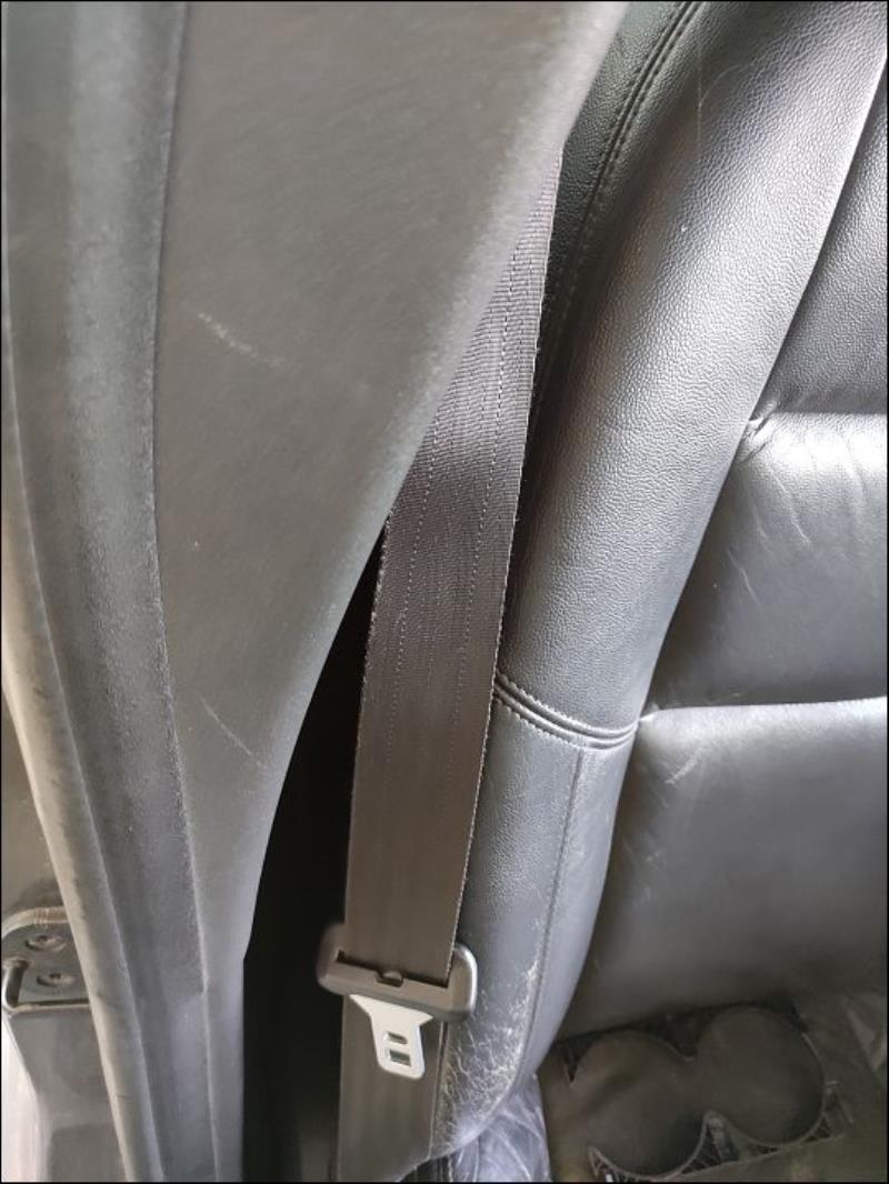 Ceinture avant droit