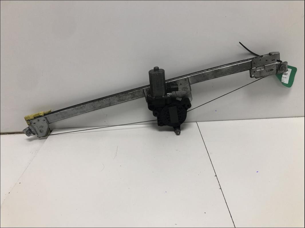 Leve vitre electrique avant droit