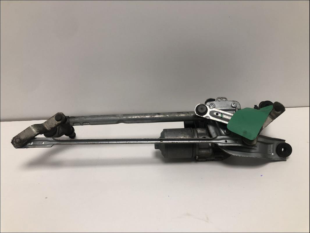 Moteur essuie glace avant