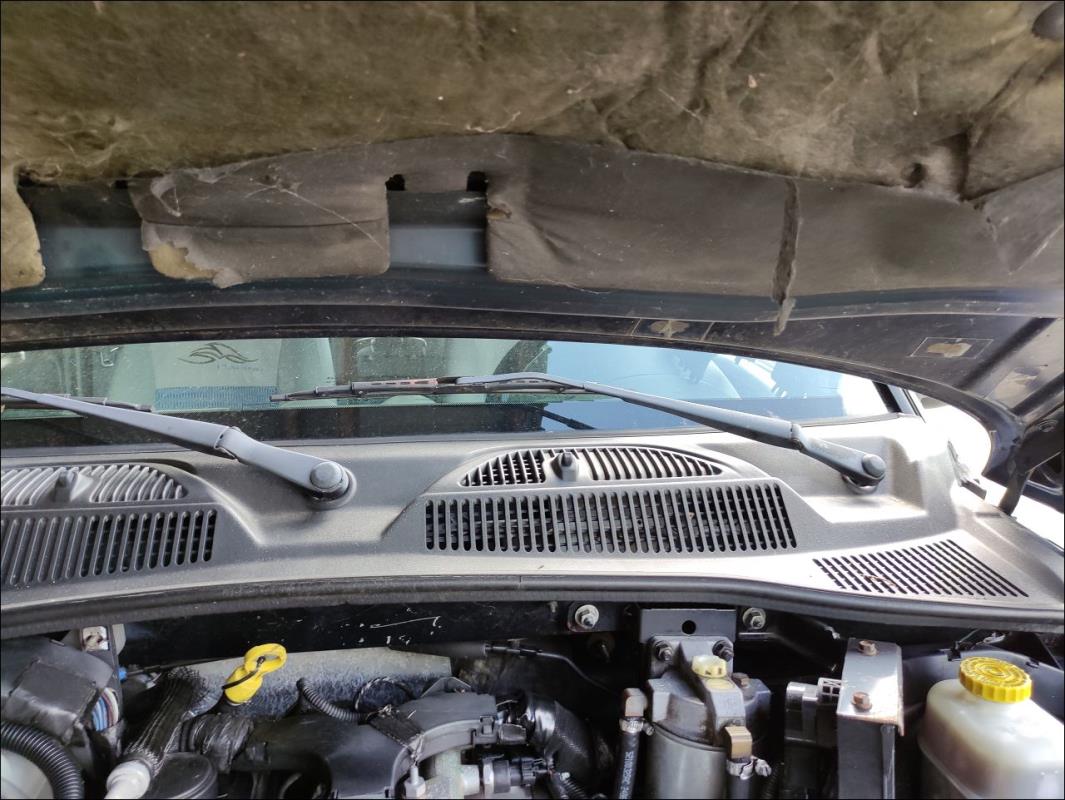Moteur essuie glace avant