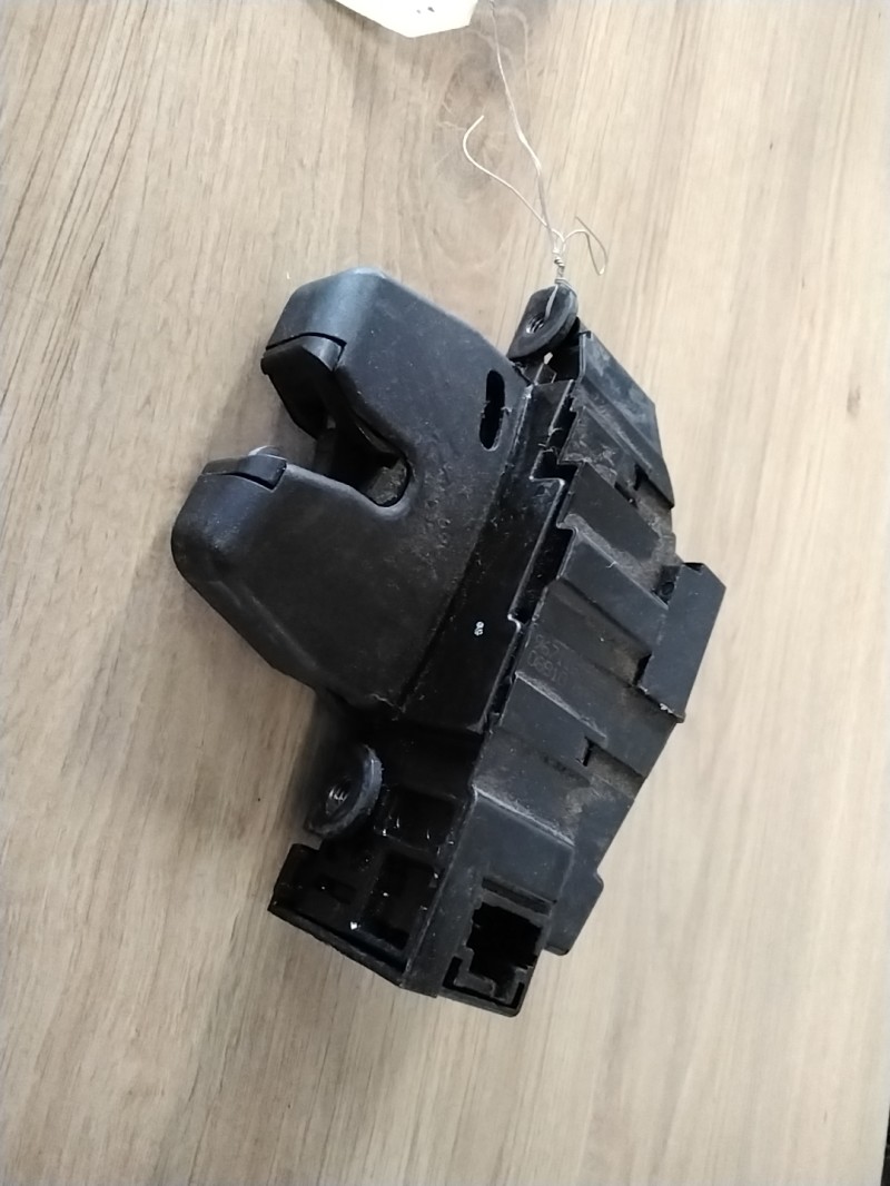 Serrure de coffre CITROEN C5 2 BREAK Diesel - 1