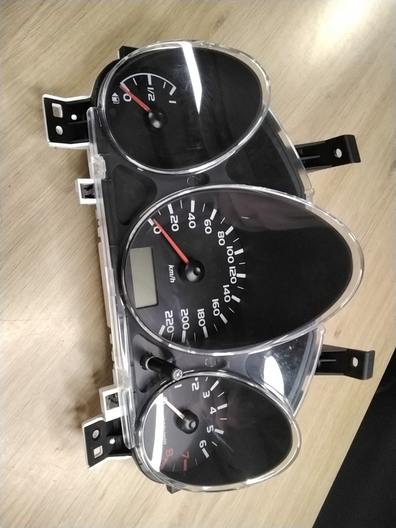 Compteur MITSUBISHI COLT 6 PHASE 1 Essence - 1