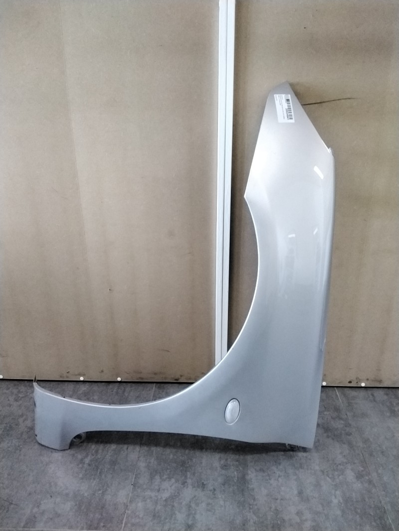 Aile avant gauche PEUGEOT 307 PHASE 1 BREAK Diesel - 1