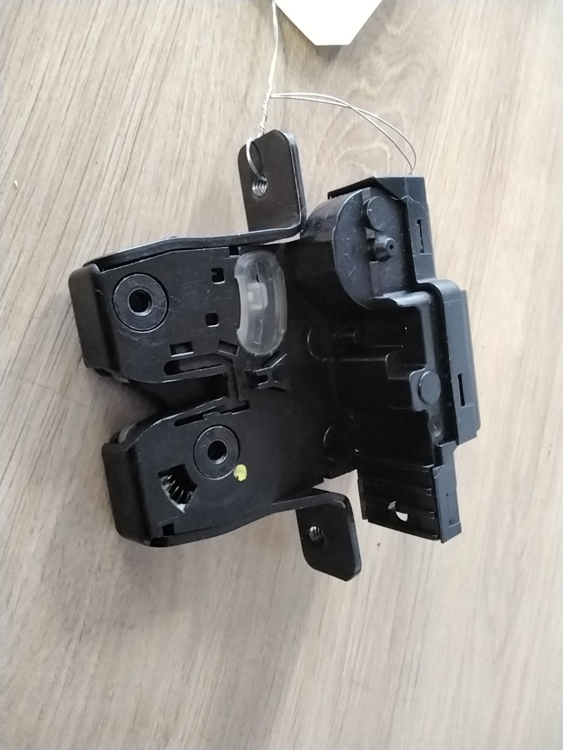 Serrure de coffre RENAULT TWINGO 2 PHASE 1 Diesel - 1