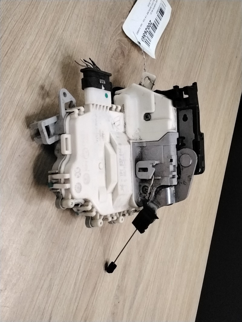 Serrure avant droit SEAT LEON 2 PHASE 2 Diesel - 1
