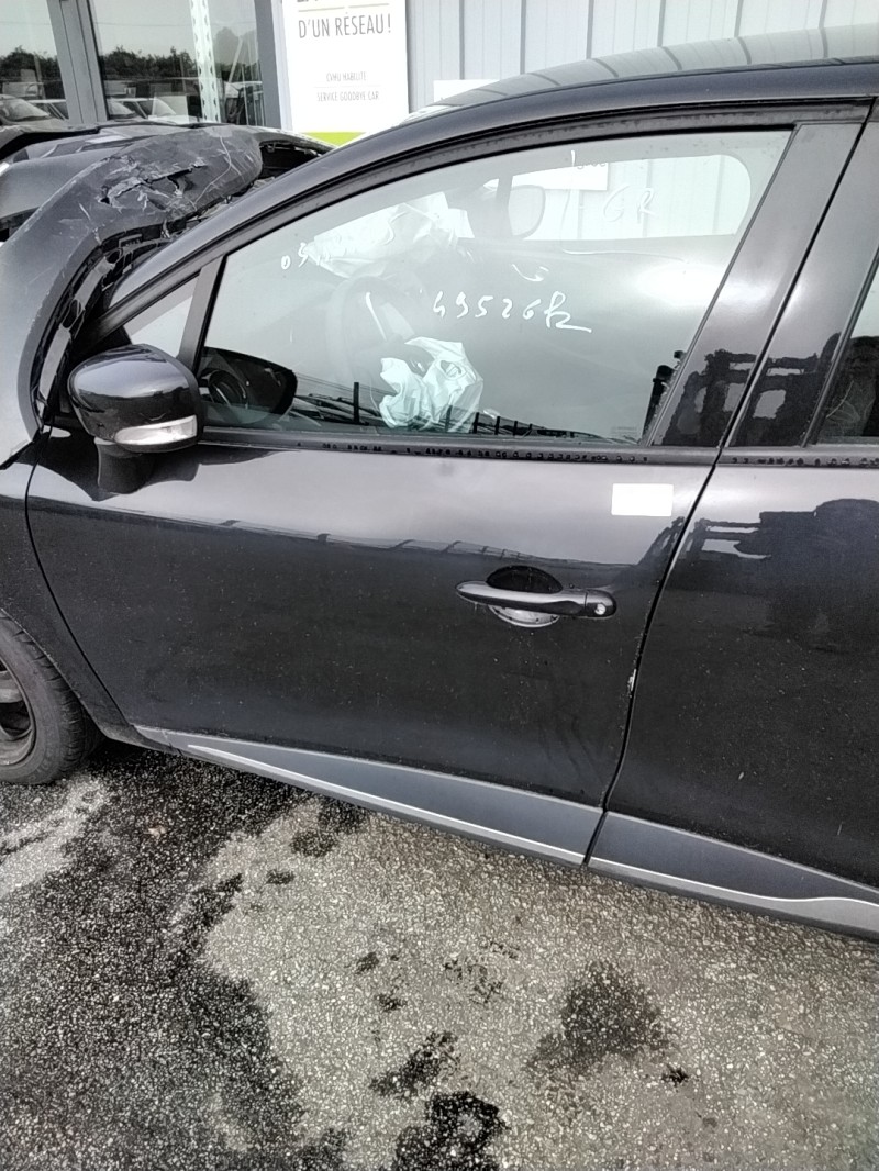 Porte avant gauche RENAULT CLIO 4 PHASE 2 Diesel - 1