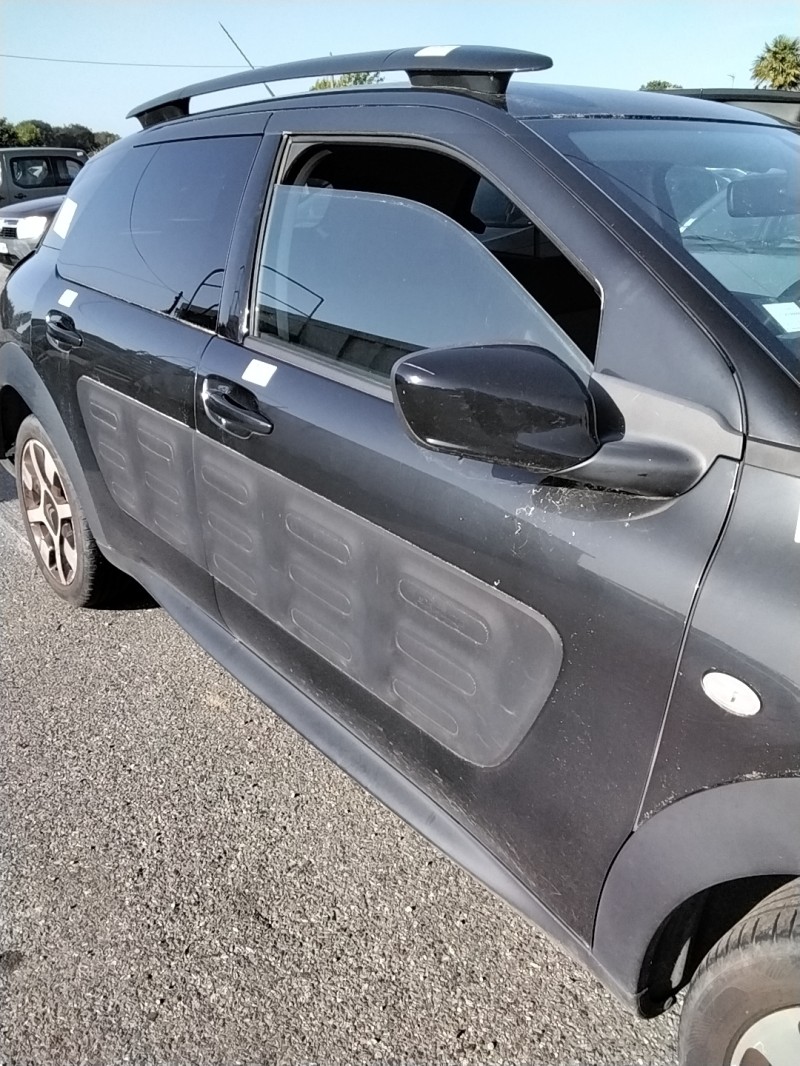 Porte avant droit CITROEN C4 CACTUS Diesel - 1