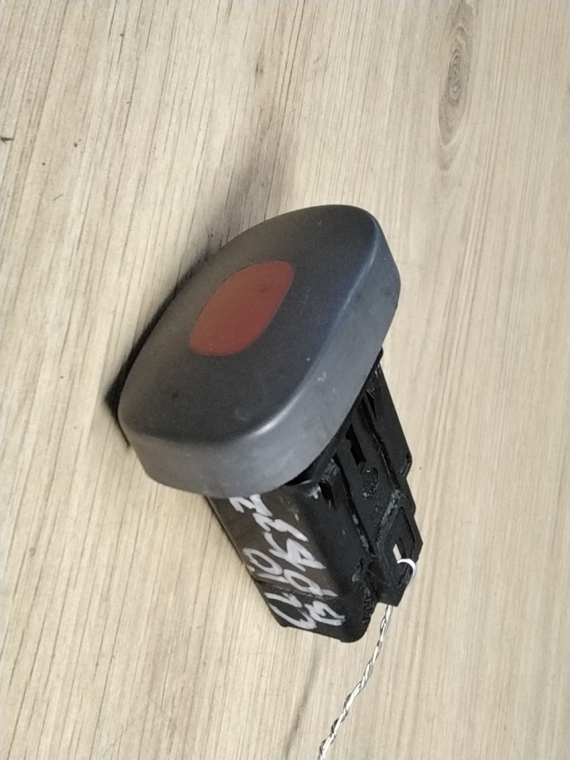 Bouton de warning RENAULT CLIO 2 PHASE 1 Diesel - 1