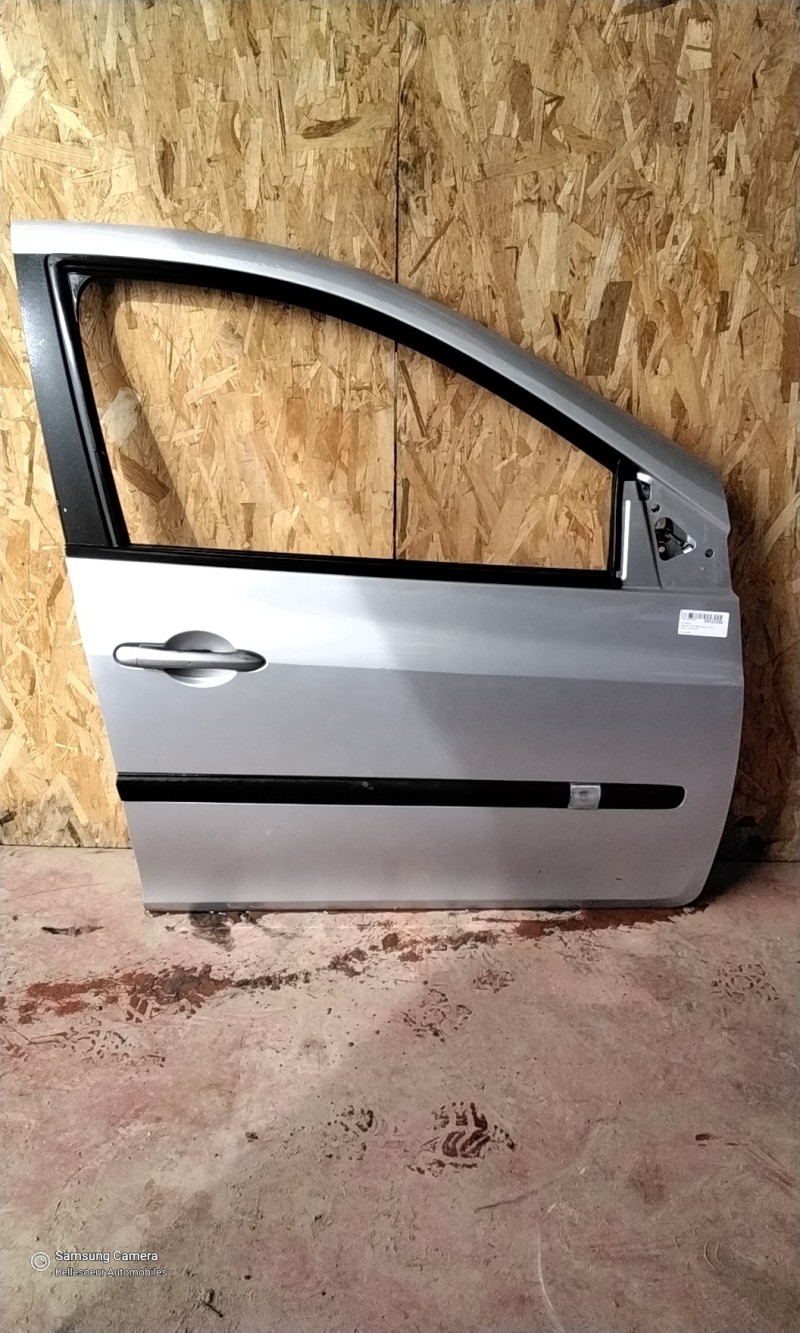 Porte avant droit RENAULT CLIO 3 PHASE 1 Diesel - 1