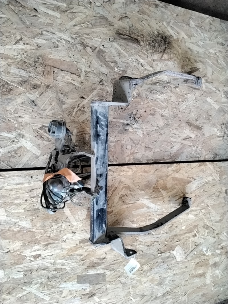 Attelage (boule de remorquage) CITROEN C8 Diesel - 1