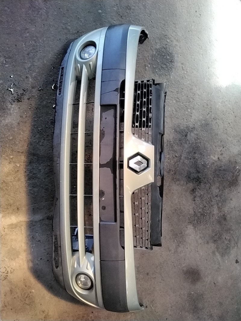 Pare choc avant RENAULT CLIO 2 PHASE 2 Essence - 1
