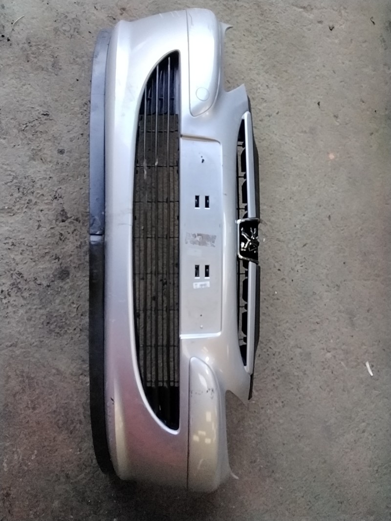 Pare choc avant PEUGEOT 307 PHASE 1 BREAK Diesel - 1