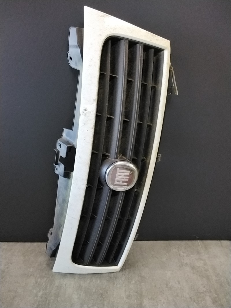 Calandre FIAT SCUDO 2 Diesel - 1