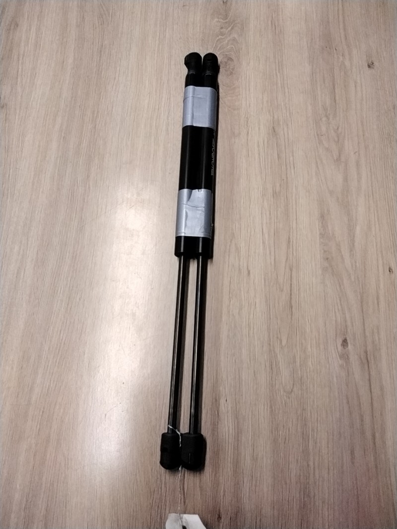 Verin de coffre RENAULT MEGANE 2 PHASE 1 Essence - 1