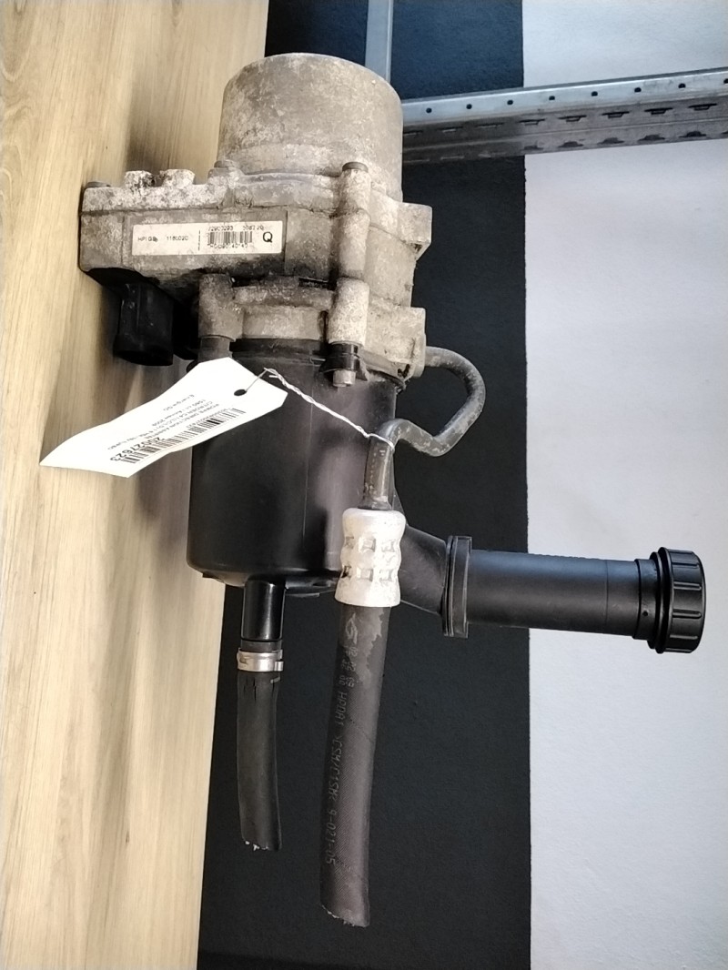 Pompe de direction CITROEN C4 1 PHASE 2 Diesel - 1