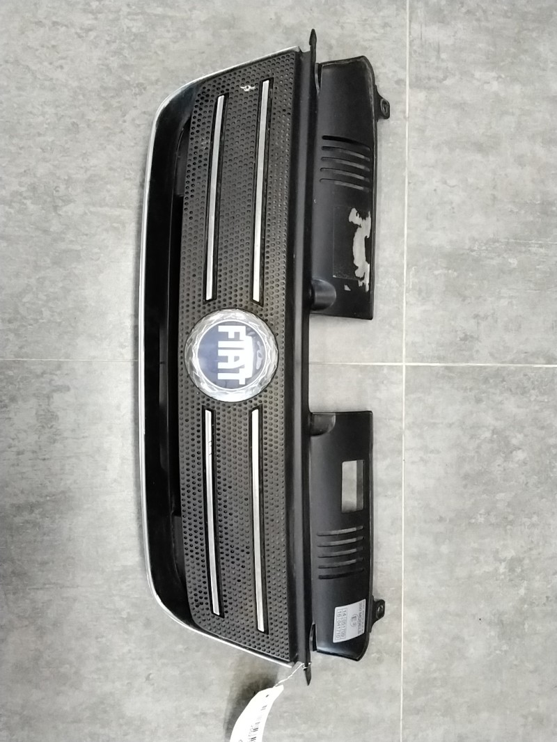 Calandre FIAT IDEA PHASE 1 Essence - 1