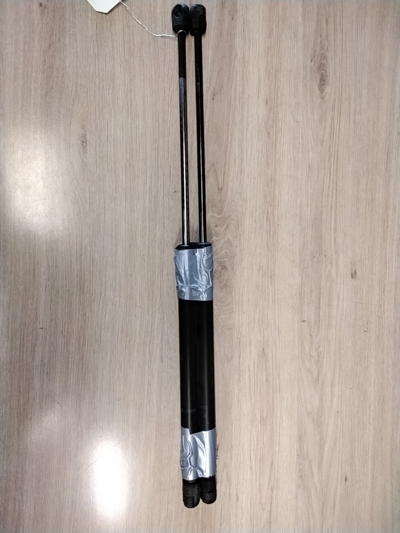 Verin de coffre FORD FOCUS 1 BREAK Essence - 1