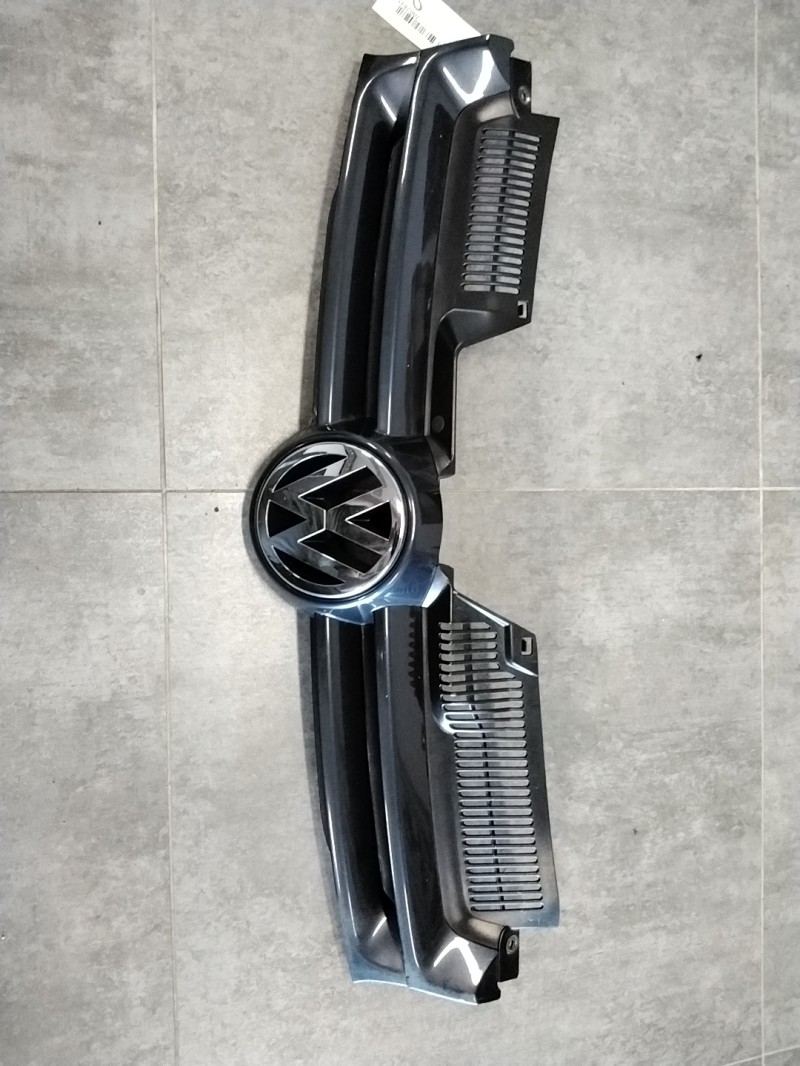 Calandre VOLKSWAGEN GOLF 5 Essence - 1