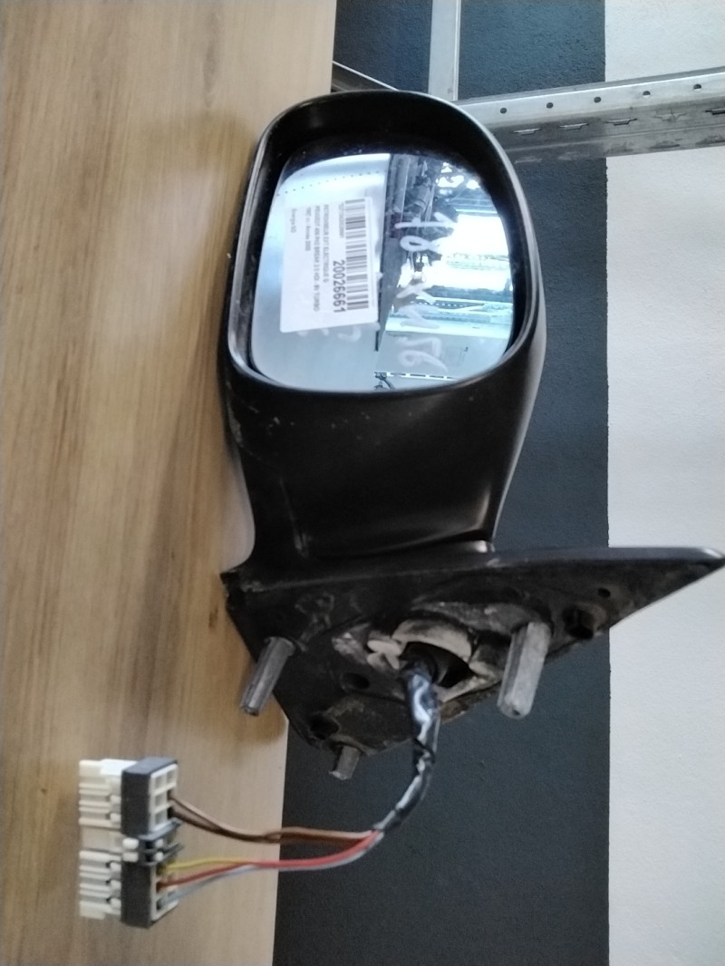 Retroviseur gauche PEUGEOT 406 PHASE 2 BREAK Diesel - 1