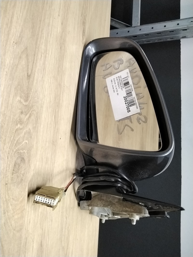 Retroviseur gauche AUDI A4 2 PHASE 1 Diesel - 1