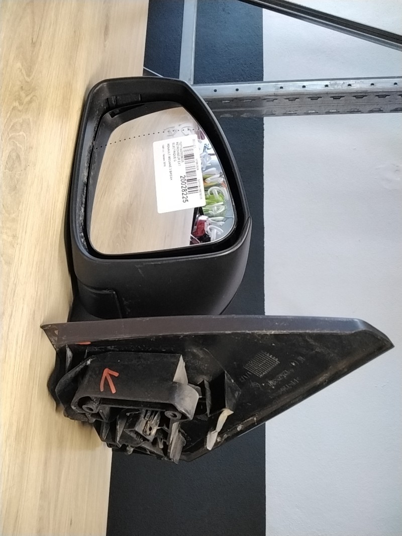 Retroviseur gauche RENAULT MEGANE 3 PHASE 1 BREAK Diesel - 1