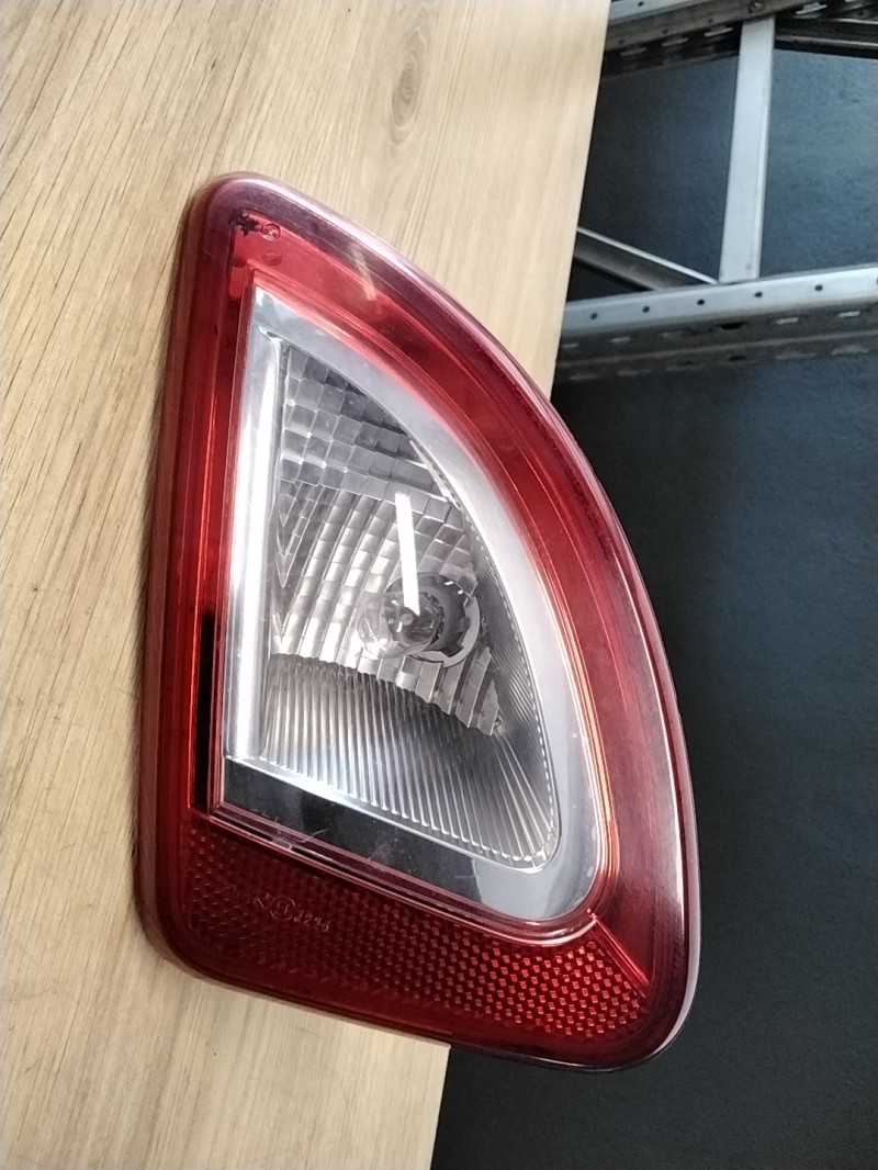 Feu arriere secondaire gauche (feux) RENAULT TWINGO 2 PHASE 2 Essence - 1