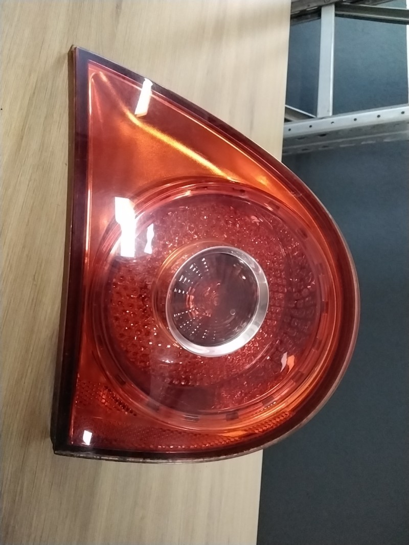 Feu arriere secondaire gauche (feux) VOLKSWAGEN GOLF 5 Diesel - 1