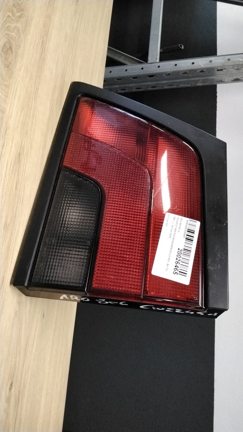 Feu arriere secondaire droit (feux) PEUGEOT 806 PHASE 2 Diesel - 1