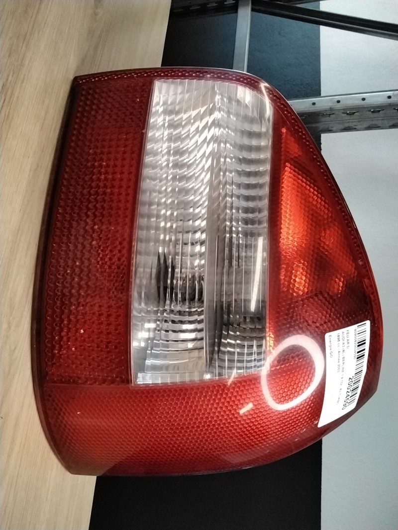 Feu arriere principal droit (feux) AUDI A3 1 PHASE 2 Diesel - 1