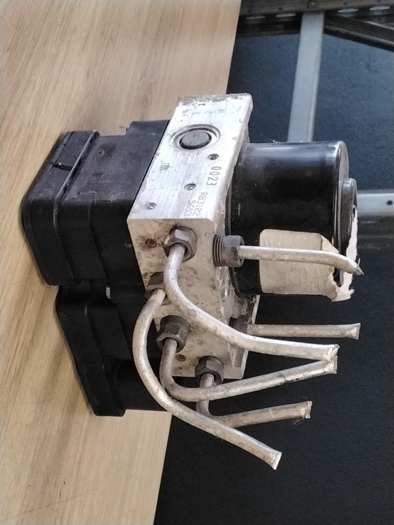 Bloc ABS (freins anti-blocage) RENAULT MEGANE 3 PHASE 2 Diesel - 1