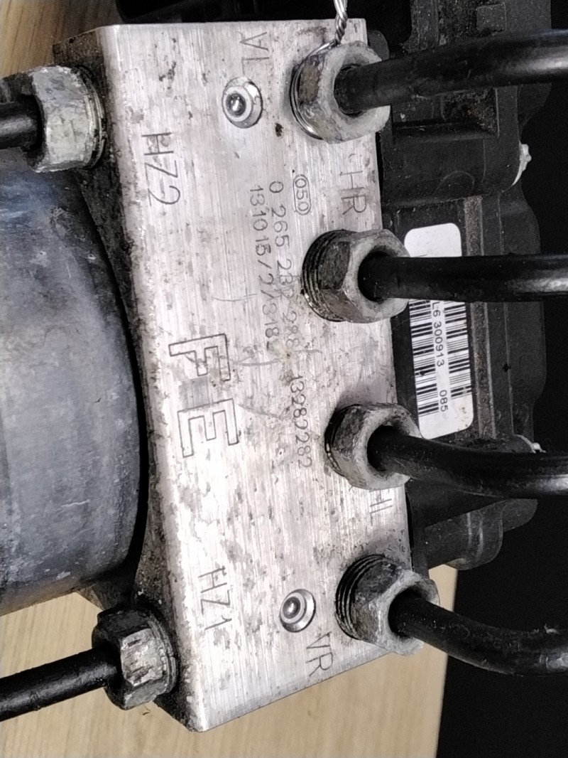 Bloc ABS (freins anti-blocage) OPEL CORSA D PHASE 2 Diesel - 1